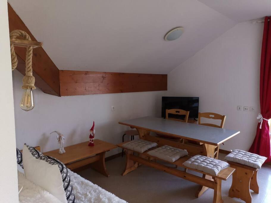 Appartement Cosy Dans Chalet Vue Montagne Saint-Étienne-en-Dévoluy Екстериор снимка